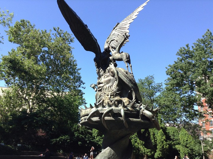 Statue