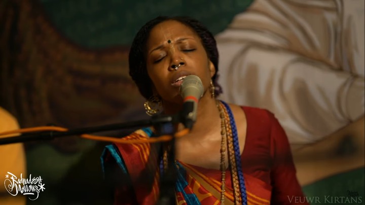 acyuta gopi