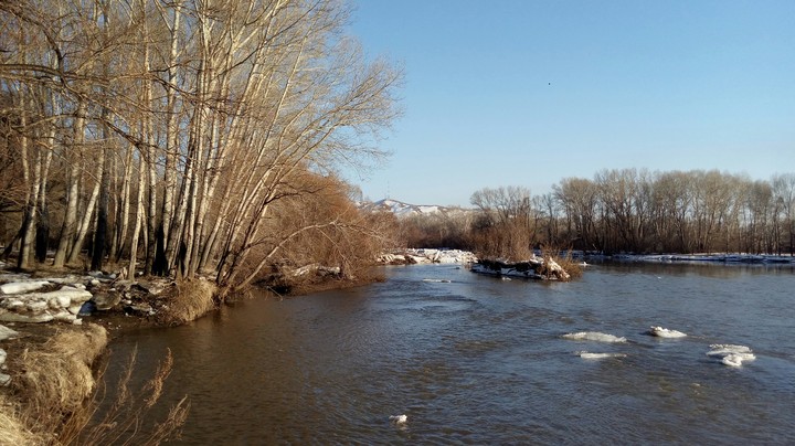 река