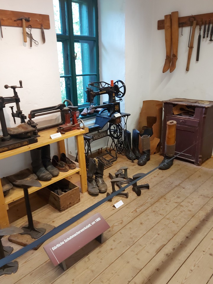 Schuh  Werkstatt
