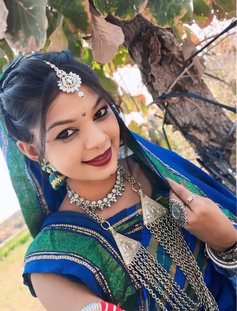 sari, trunk壁紙