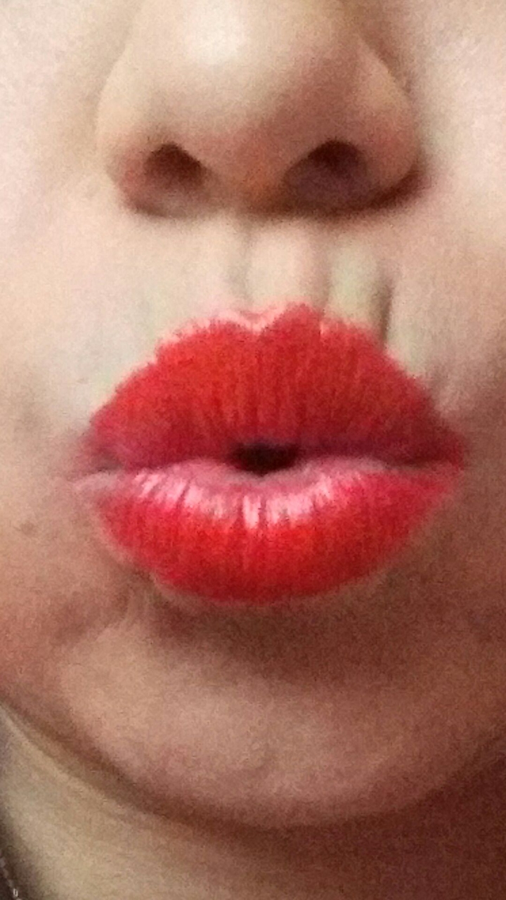 kiss me