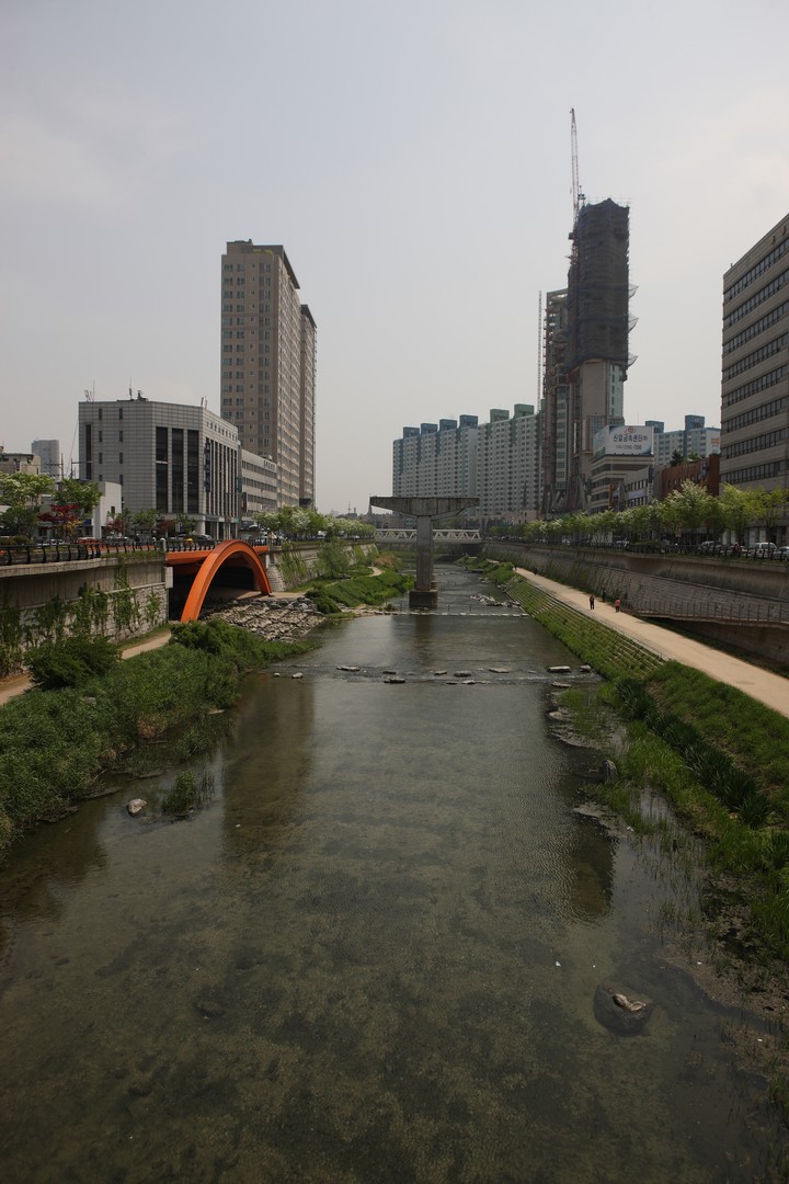 Cheonggyecheon Stream
