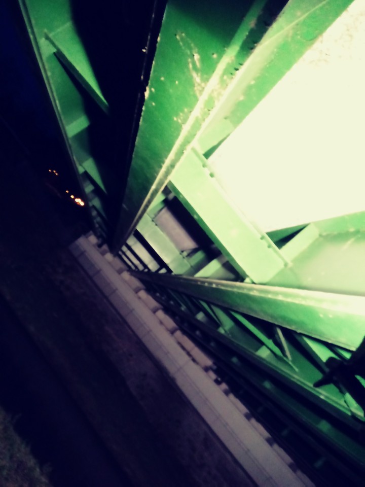 Night under the bridge