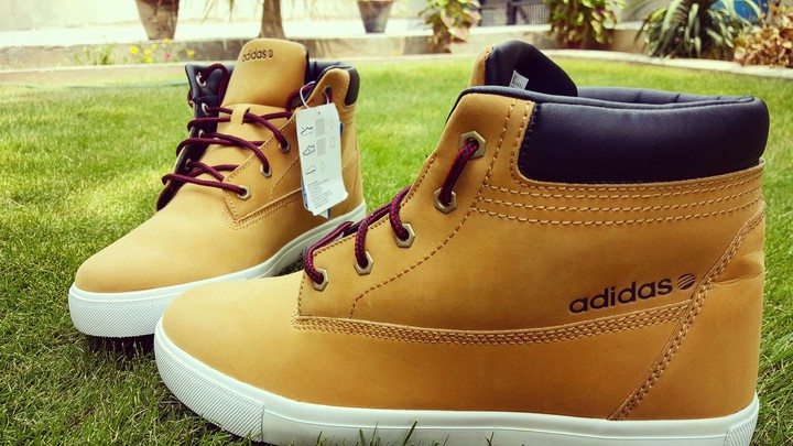 Sneaker