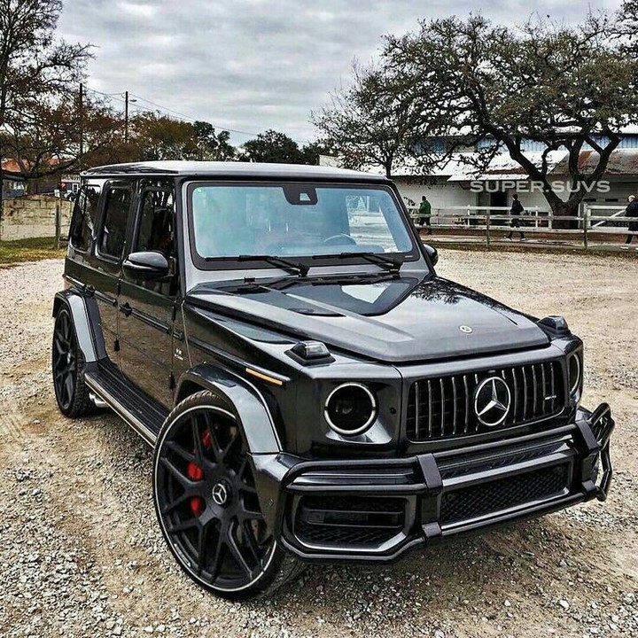 lux car