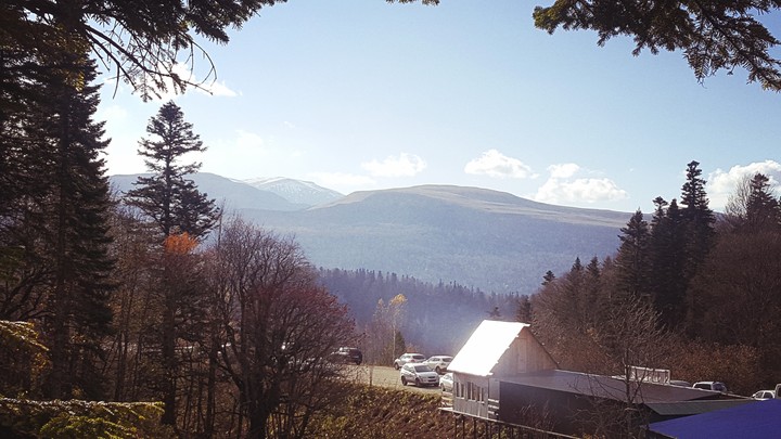 Азишский хребет