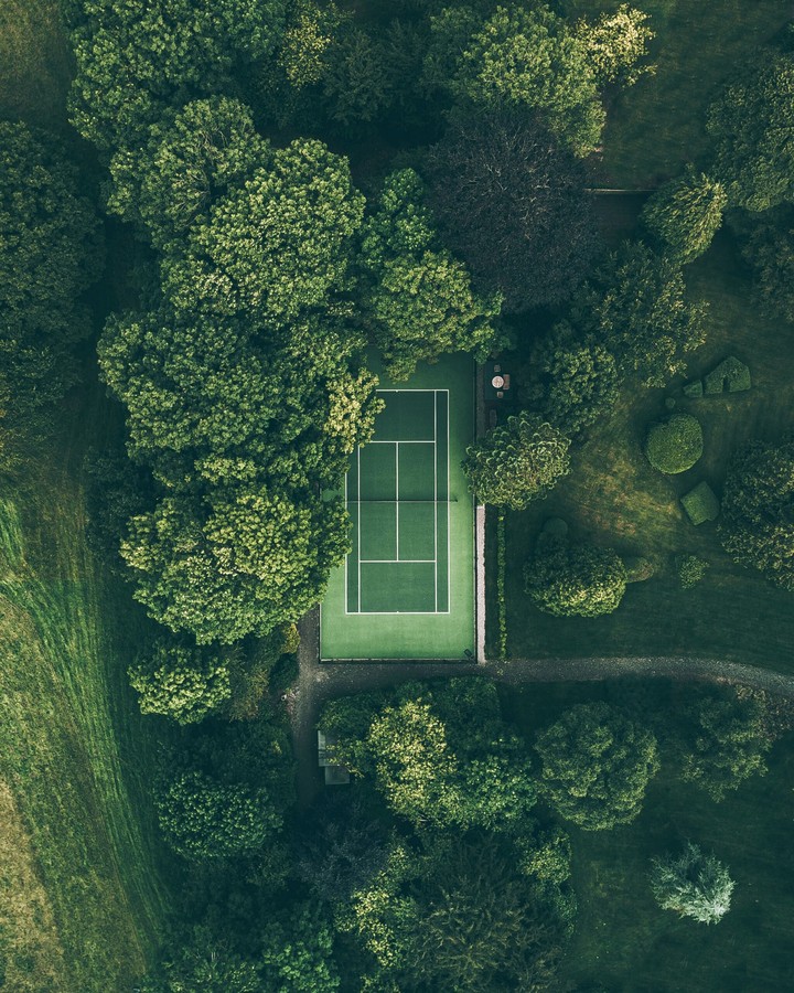 Tennis court