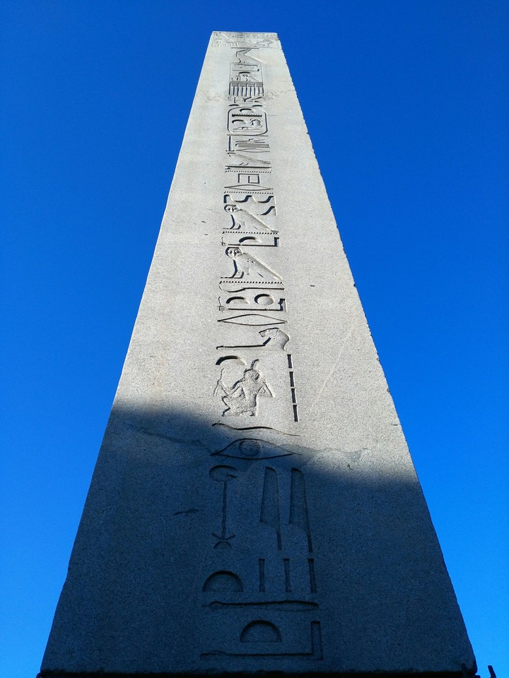Dikili Taş