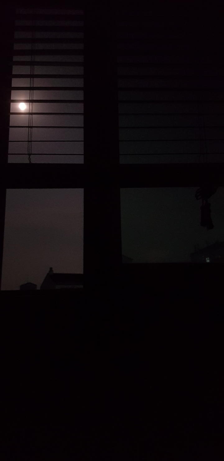 moooooooooon