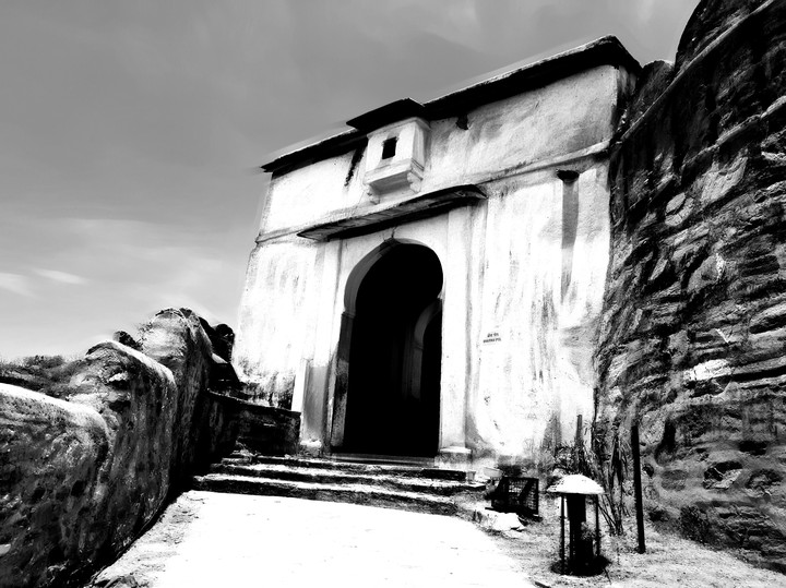 Old Palace Gate
