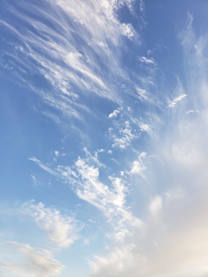 Very beautiful sky with scattered clouds