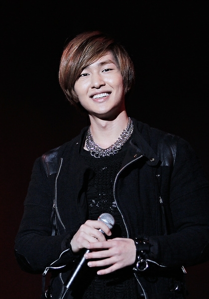 ONEW