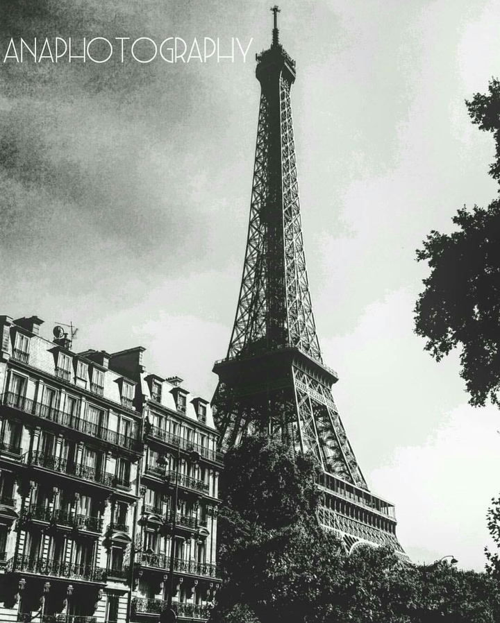 eiffel tower