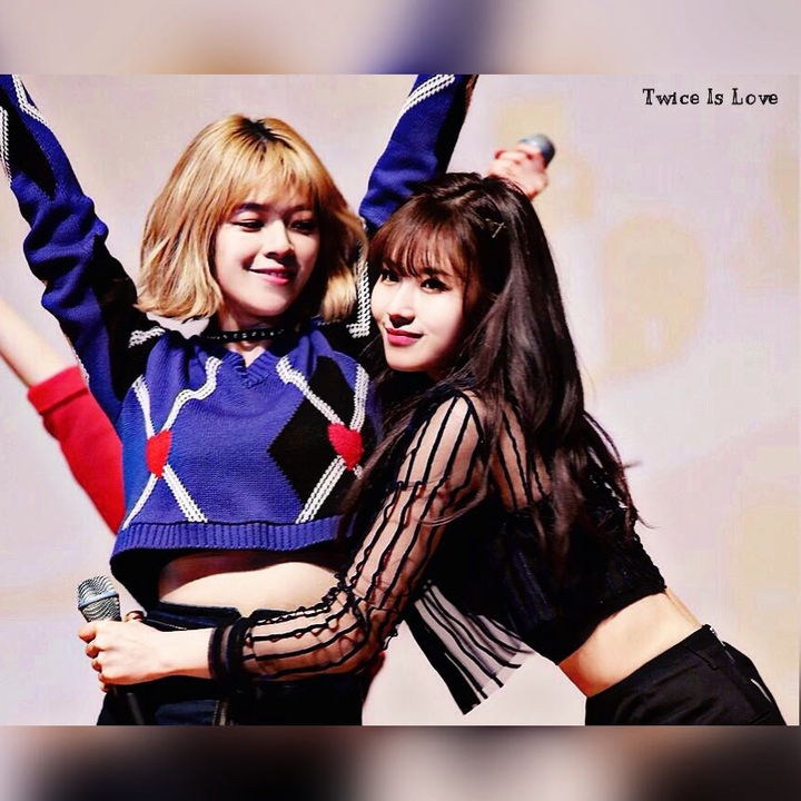 twice jeongyeon and sana