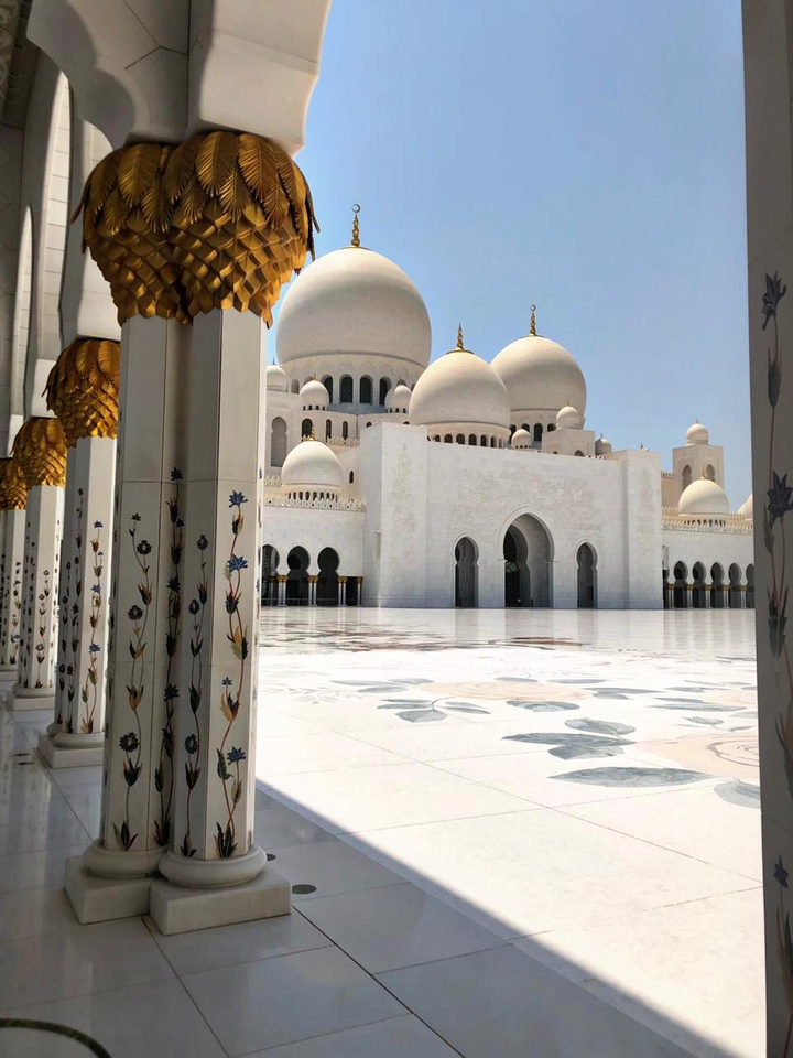 Abu Dhabi mosque