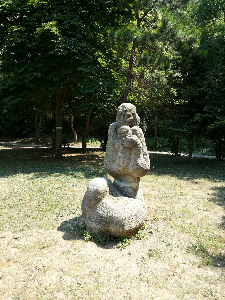 sculpture