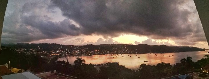 Amanecer en Santa Barbara de Samaná