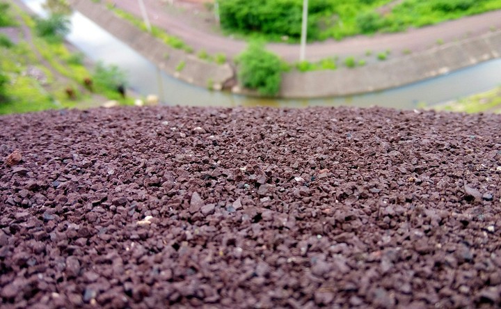 TIERRA, REGOLITO.