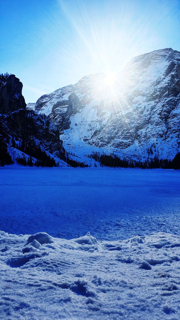 Frozen Lago di Braies