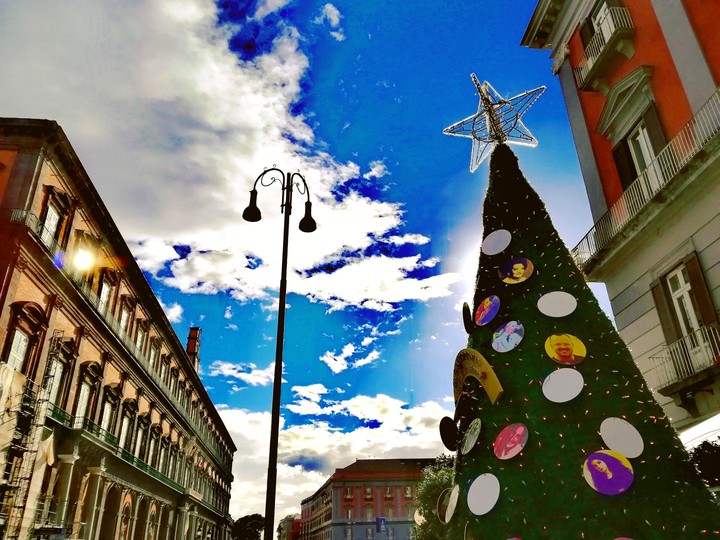 Christmas time is coming.. #christmas2018 #naples