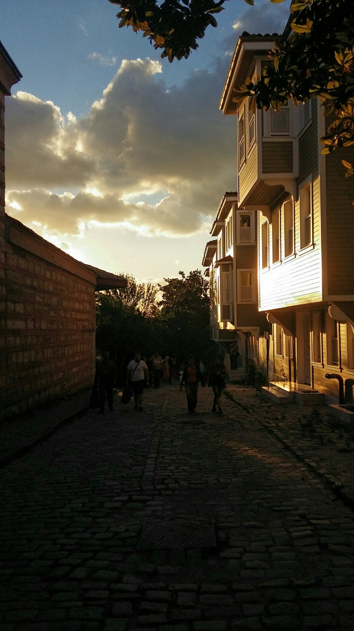 İSTANBUL