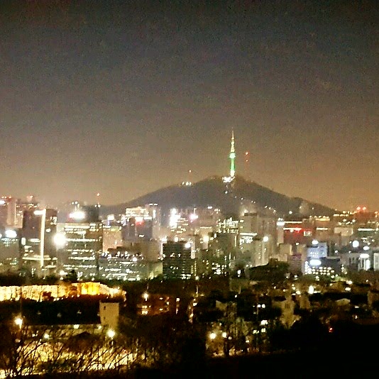 베란다에서 찍은 밤
