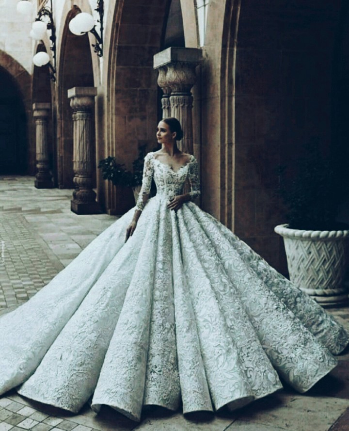 in my wedding i wanna a dress like that