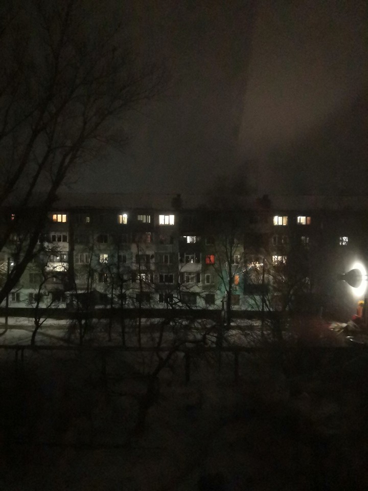 Тёмная, красивая,снежная „Зима”