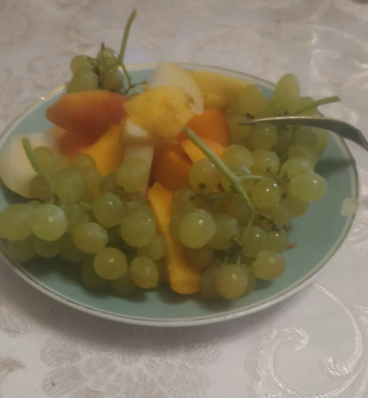 Летние фрукты