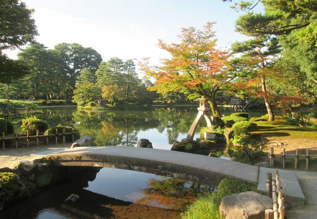famed Kenrokuen Gardens 兼六園