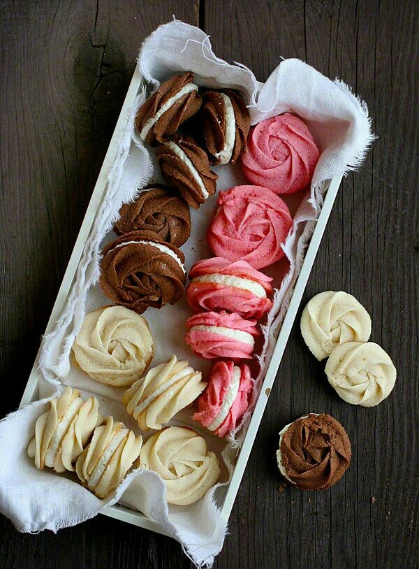 rose macrons