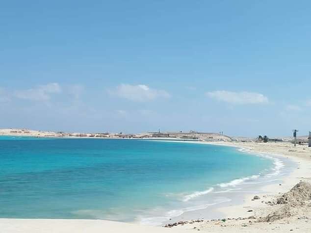 Beach شاطئ