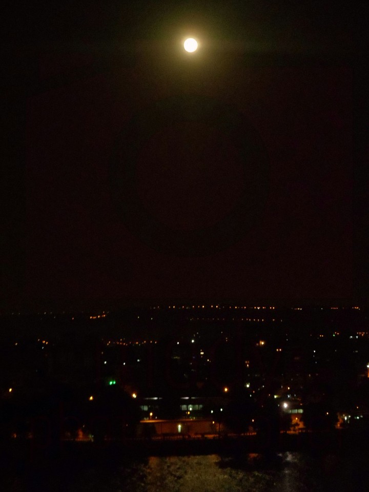 Super moon