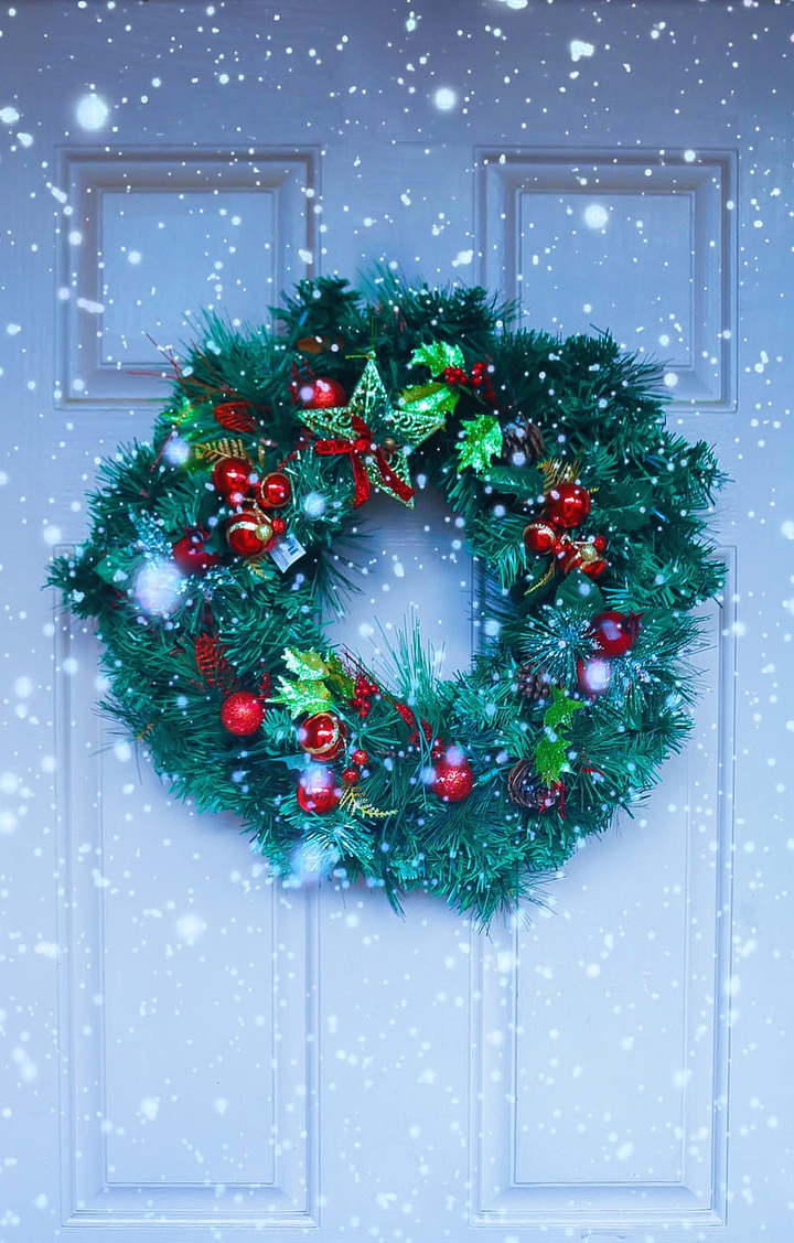 CHRISTMAS WREATH •°