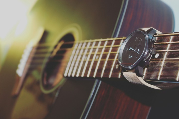 it's time to play.