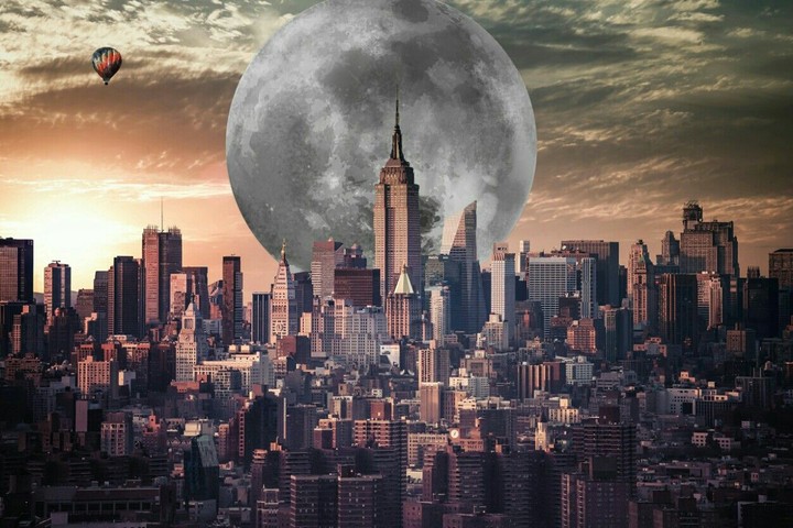 moon of the city