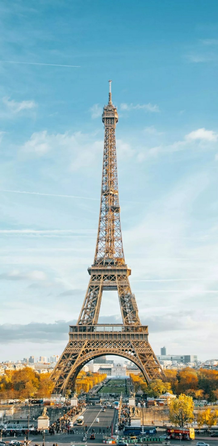 eiffel tower