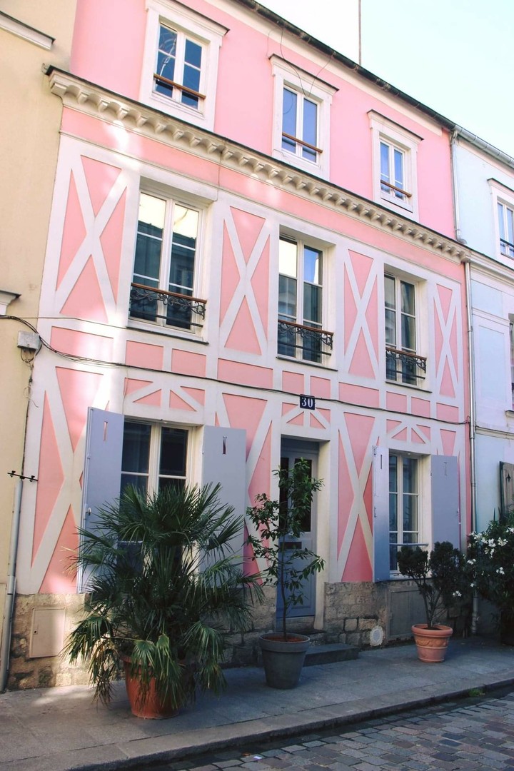 Paris rue cremieux