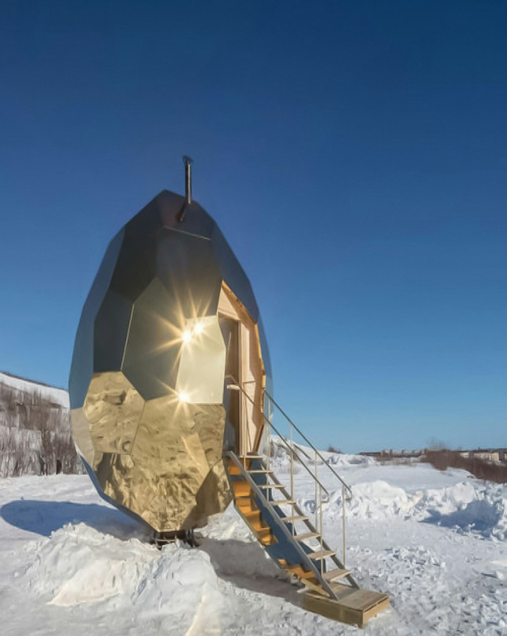 Life in the Golden Egg ? House
