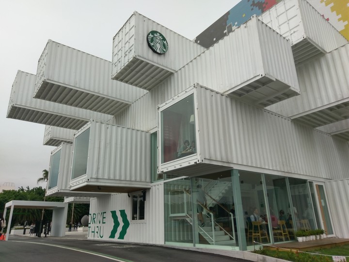 星巴克STARBUCKS