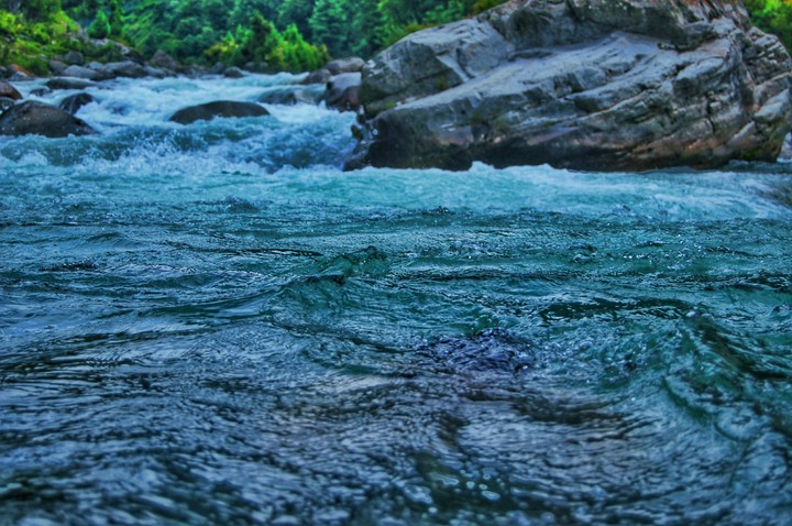 Stream kashmir
