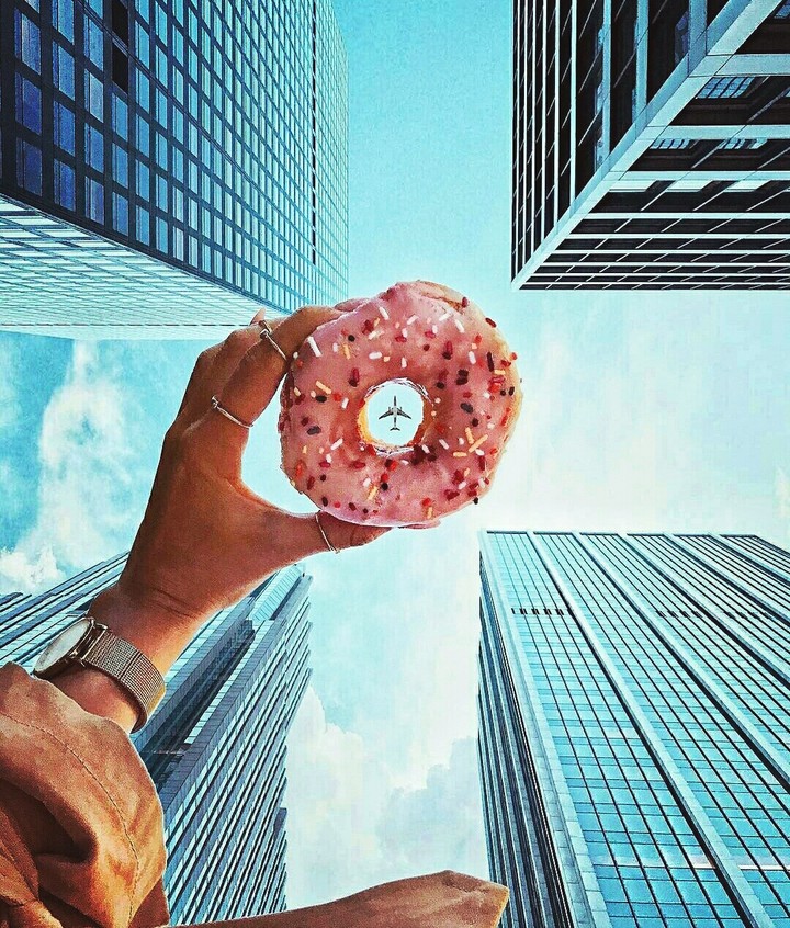 plane in the doughnut