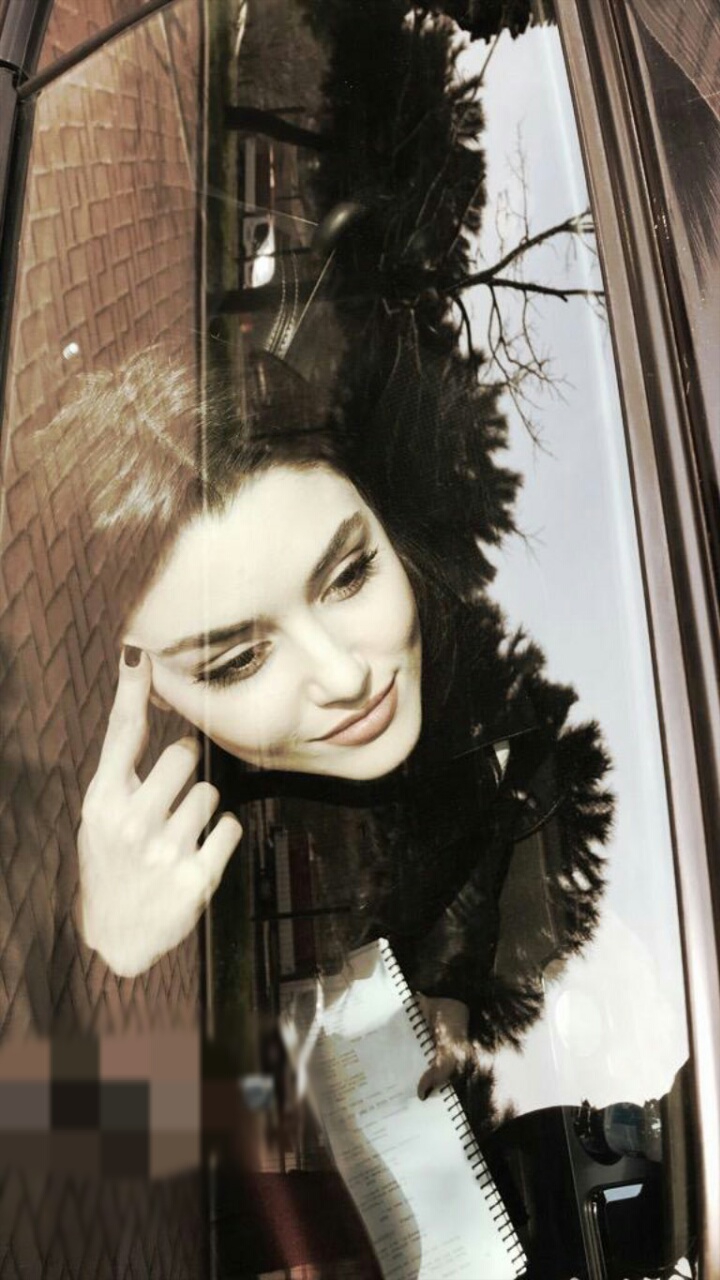 Beautiful Hande Erçel