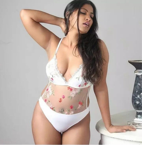 Hot Indian Model