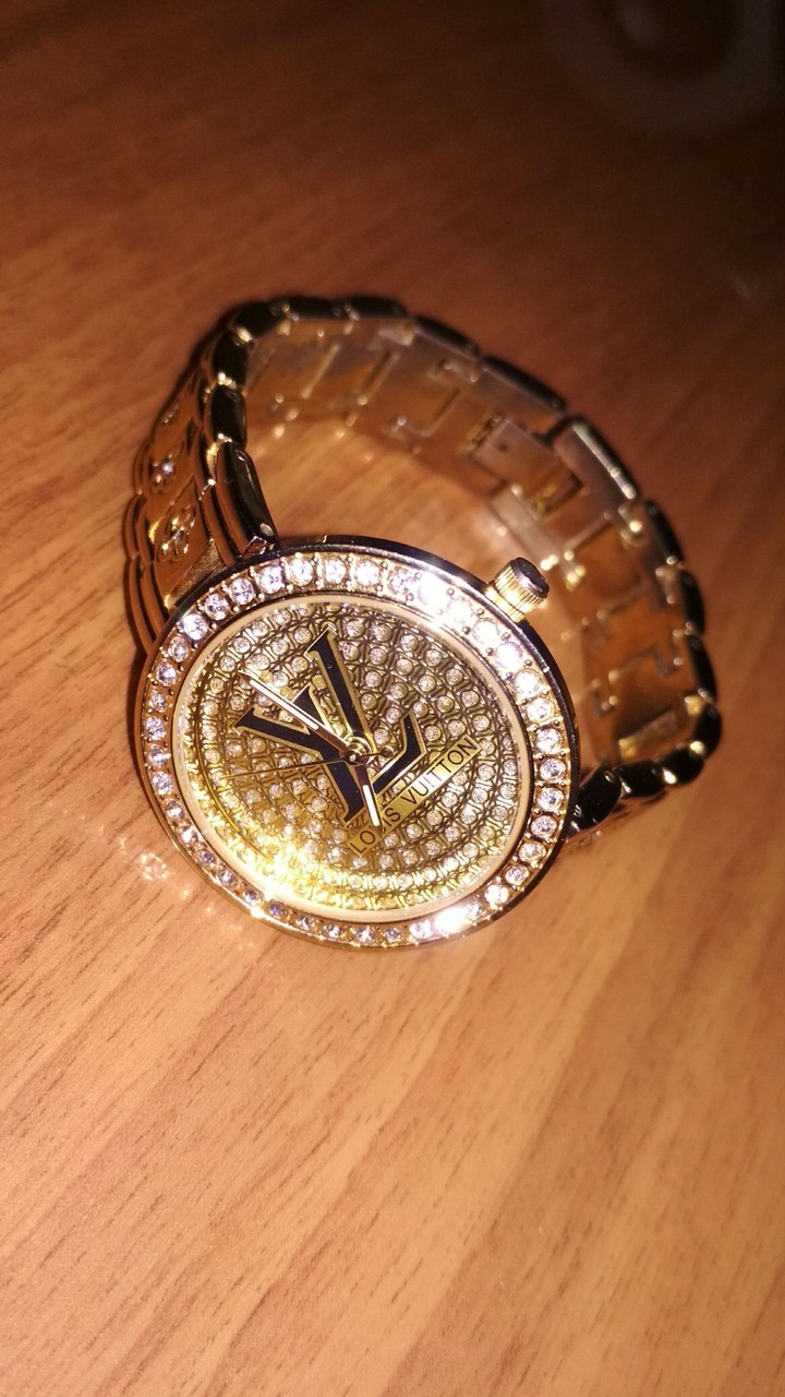 watch Louis Vuitton