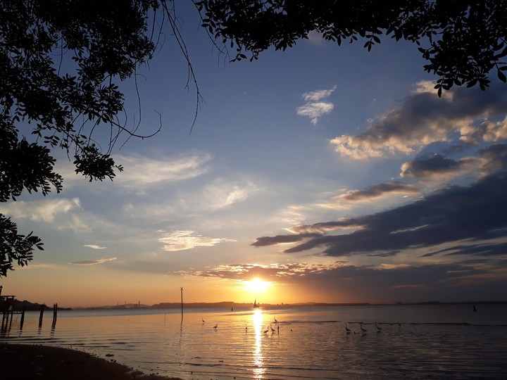 pôr do sol em Porto Alegre