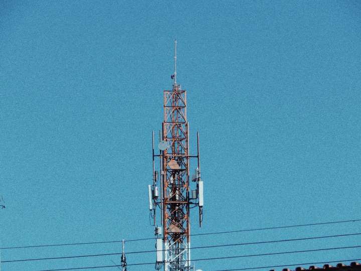 torre de telefone perto de casa