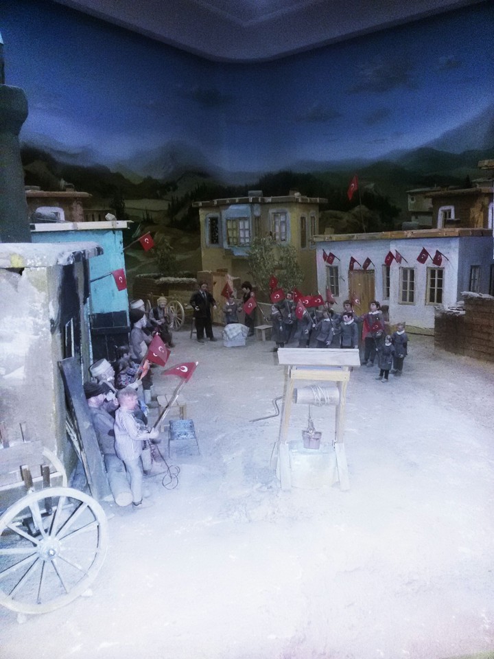 Şehitlik Müzesinde Okul