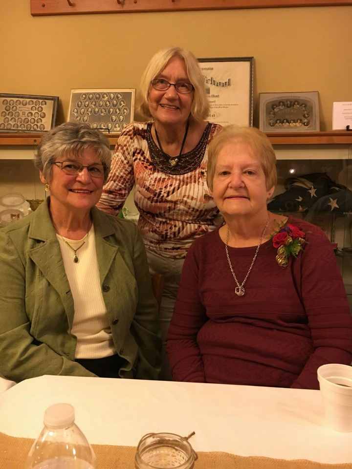 Dixie, Marilyn,